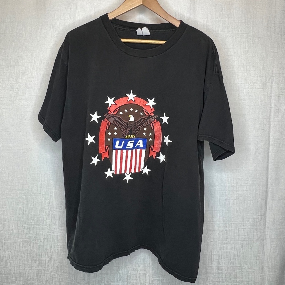 VINTAGE 80s 90s PATRIOTIC T-SHIRT USA BALD EAGLE STARS